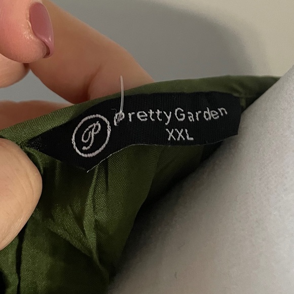 👗 PrettyGarden V-Neck Short Sleeve A-Line Hollow Out Lace Ruffle Dress - XXL - Picture 7 of 9